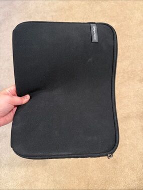 Black MacBook/Laptop Cover